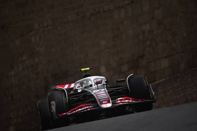 27 HULKENBERG Nico (ger), Haas F1 Team VF-24 Ferrari, action during the Formula 1 Azerbaijan Grand Prix 2024, 17th round of the 2024 Formula One World Championship, WM, Weltmeisterschaft from September 13 to 15, 2024 on the Baku City Circuit, in Baku, Azerbaijan - F1 - AZERBAIJAN GRAND PRIX 2024 DPPI Panoramic  240913_R17_AZERBAIJAN_DP_EA020689