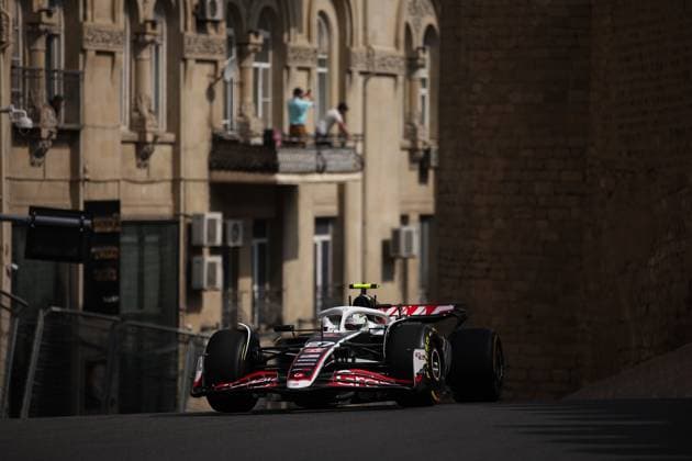27 HULKENBERG Nico (ger), Haas F1 Team VF-24 Ferrari, action during the Formula 1 Azerbaijan Grand Prix 2024, 17th round of the 2024 Formula One World Championship, WM, Weltmeisterschaft from September 13 to 15, 2024 on the Baku City Circuit, in Baku, Azerbaijan - F1 - AZERBAIJAN GRAND PRIX 2024 DPPI Panoramic  240913_R17_AZERBAIJAN_DP_EA012498