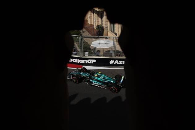 14 ALONSO Fernando (spa), Aston Martin F1 Team AMR24, action during the Formula 1 Azerbaijan Grand Prix 2024, 17th round of the 2024 Formula One World Championship, WM, Weltmeisterschaft from September 13 to 15, 2024 on the Baku City Circuit, in Baku, Azerbaijan - F1 - AZERBAIJAN GRAND PRIX 2024 DPPI Panoramic  240913_R17_AZERBAIJAN_DP_EA013377