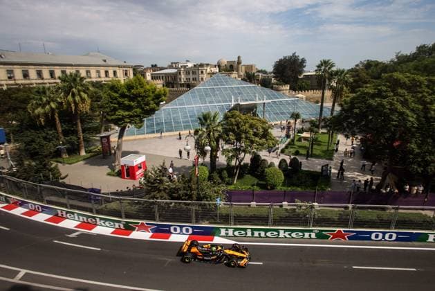04 NORRIS Lando (gbr), McLaren F1 Team MCL38, action during the Formula 1 Azerbaijan Grand Prix 2024, 17th round of the 2024 Formula One World Championship, WM, Weltmeisterschaft from September 13 to 15, 2024 on the Baku City Circuit, in Baku, Azerbaijan - F1 - AZERBAIJAN GRAND PRIX 2024 DPPI Panoramic  240913_R17_AZERBAIJAN_XB5_4869