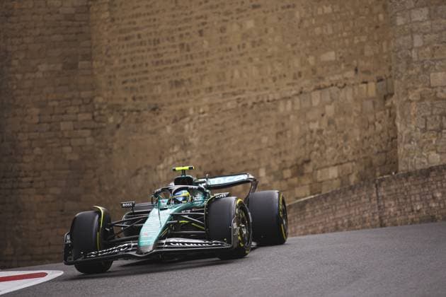 14 ALONSO Fernando (spa), Aston Martin F1 Team AMR24, action during the Formula 1 Azerbaijan Grand Prix 2024, 17th round of the 2024 Formula One World Championship, WM, Weltmeisterschaft from September 13 to 15, 2024 on the Baku City Circuit, in Baku, Azerbaijan - F1 - AZERBAIJAN GRAND PRIX 2024 DPPI Panoramic  240913_R17_AZERBAIJAN_DP_EA012185