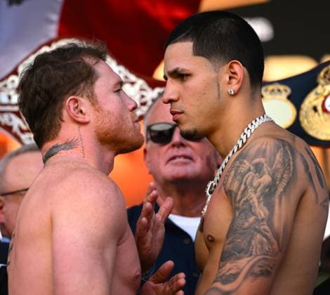 Sport Themen der Woche KW37 Bilder des Tages, Sport September 13, 2024, Las Vegas, Nevada, USA: SAUL CANELO ALVAREZ (61-2-2-39KOs) of Guadalajara, Jalisco, Mexico weighed in at a thin-looking 166.8 while the challenger EDGAR BERLANGA (22-0-17KOs) of Brooklyn, NY came in at 167.7 both fighters ready for their headliner tomorrow night boxing fight on PBC on Prime boxing at the T Mobile Arena in Las Vegas Las Vegas USA - ZUMAo117 20240913_zsp_o117_021 Copyright: xMikaelxOnax