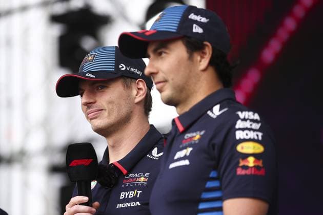 VERSTAPPEN Max (ned), Red Bull Racing RB20, portrait and PEREZ Sergio (mex), Red Bull Racing RB20, portrait during the Formula 1 Azerbaijan Grand Prix 2024, 17th round of the 2024 Formula One World Championship, WM, Weltmeisterschaft from September 13 to 15, 2024 on the Baku City Circuit, in Baku, Azerbaijan - F1 - AZERBAIJAN GRAND PRIX 2024 DPPI Panoramic 240914_R17_AZERBAIJAN_DP_EA023633