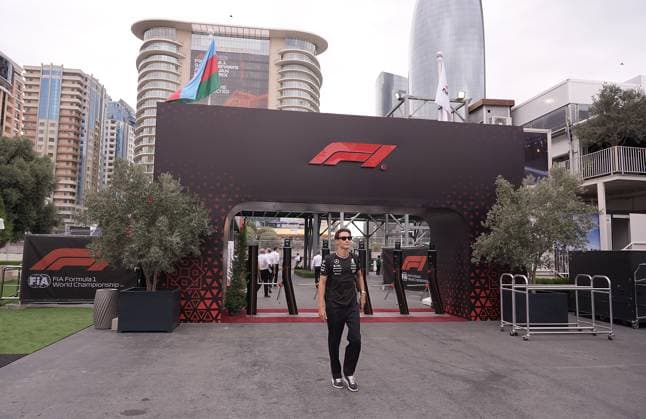 FORMULA 1 QATAR AIRWAYS AZERBAIJAN GRAND PRIX 2024 14.09.2024, Baku City Circuit , Baku, FORMULA 1 QATAR AIRWAYS AZERBAIJAN GRAND PRIX 2024 ,im Bild George Russell (GBR), Mercedes-AMG Petronas Formula One Team