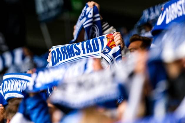 Fans SV Darmstadt, GER, SV Darmstadt 98 vs. Eintracht Braunschweig, Fussball, 2. Bundesliga, 5. Spieltag, Spielzeit 2024 2025, 14.09.2024. DFL DFB REGULATIONS PROHIBIT ANY USE OF PHOTOGRAPHS as IMAGE SEQUENCES and or QUASI-VIDEO. GER, SV Darmstadt 98 vs. Eintracht Braunschweig, Fussball, 2. Bundesliga, 5. Spieltag, Spielzeit 2024 2025, 14.09.2024. Darmstadt