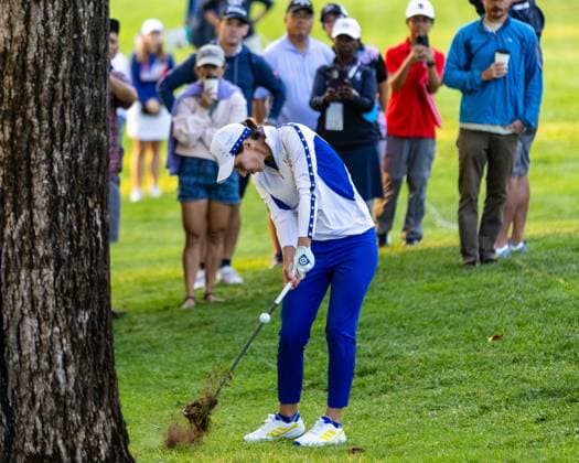 September 14, 2024, Gainesville, Va, USA: Team Europe s CARLOTA CIGANDA hits out of the trees on the second hole during day two of the 2024 Solheim Cup. Gainesville USA - ZUMAb237 20240914_znp_b237_007 Copyright: xRobertxBlakleyx