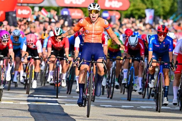 Sport Themen der Woche KW37 Sport Bilder des Tages Lorena WIEBES Frauen Strassenrennen UEC Road European Championships 2024 Lorena WIEBES (Niederlande, Netherlands) gewinnt vor Elisa BALSAMO (Italien, Italy), Daria PIKULIK (Polen, Poland)Frauen Strassenrennen European Continental Championships Women - Road Race Road Race von Heusden-Zolder nach Hasselt (129.7km) am 14. September 2024. Die Radsport EM Straßenradsport-Europameisterschaften 2024 (2024 UEC Road European Championships) der Union EuropÃ enne de Cyclisme von 11. bis 15. September 2024 in der belgischen Provinz Limburg. EuroRoad24, EuroRoad 2024. *** Lorena WIEBES Women Road Race UEC Road European Championships 2024 Lorena WIEBES Netherlands, Netherlands wins ahead of Elisa BALSAMO Italy, Italy , Daria PIKULIK Poland, Poland Women Road Race European Continental Championships Women Road Race Road Race from Heusden Zolder to Hasselt 129 7km on September 14, 2024 The European Cycling Championships Road European Championships 2024 2024 UEC Road European Championships of the Union EuropÃ enne de Cyclisme from September 11 to 15, 2024 in the Belgian province of Limburg EuroRoad24, EuroRoad 2024