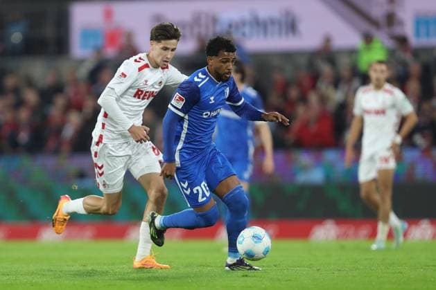 Denis Huseinbasic (1. FC Koeln) und Xavier Amaechi (1.FC Magdeburg) im Zweikampf waehrend des Spiels der 2. Bundesliga zwischen 1. FC Köln und 1. FC Magdeburg im RheinEnergieStadion am 14. September 2024 in Köln, Deutschland. (Foto von Oliver Kaelke DeFodi Images) +++ Denis Huseinbasic (1. FC Koeln) und Xavier Amaechi (1.FC Magdeburg) battle for the ball during the 2. Bundesliga match between 1. FC Köln and 1. FC Magdeburg at RheinEnergieStadion on September 14, 2024 in Cologne, Germany. (Photo by Oliver Kaelke DeFodi Images) DFB DFL REGULATIONS PROHIBIT ANY USE OF PHOTOGRAPHS AS IMAGE SEQUENCES AND OR QUASI-VIDEO. Defodi-678_2024_09_14_OK_KOEFCM_0358