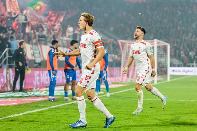 2. Fußball Bundesliga: 1. FC Köln - 1. FC Magdeburg; 14.09.2024 Jubel zum 1:0 durch Damion Downs (1. FC Köln, 42) Timo Hübers (1. FC Köln, 4) 2. Fußball Bundesliga, 1. FC Köln - 1. FC Magdeburg, Köln, Rheinenergiestadion am 14.09.2024 DFL REGULATIONS PROHIBIT ANY USE OF PHOTOGRAPHS AS IMAGE SEQUENCES AND OR QUASI-VIDEO.