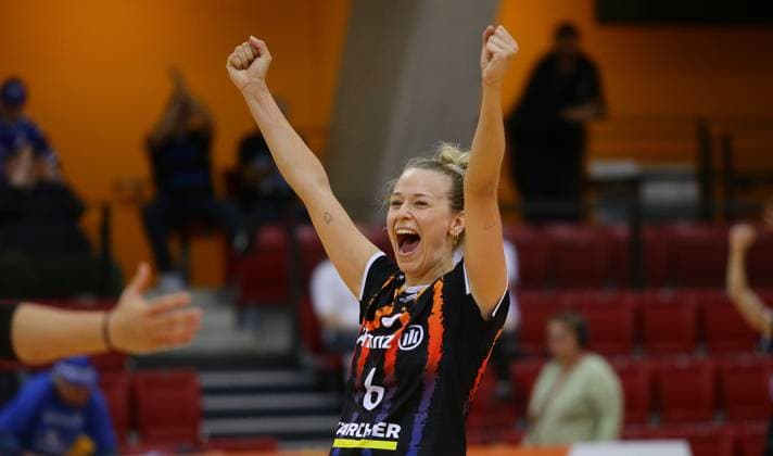 BAU Stuttgart , Volleyball Hummel-Cup MTV Allianz Stuttgart vs. Viteos NUC Neuchatel , Antonia Stautz ( Stgt )