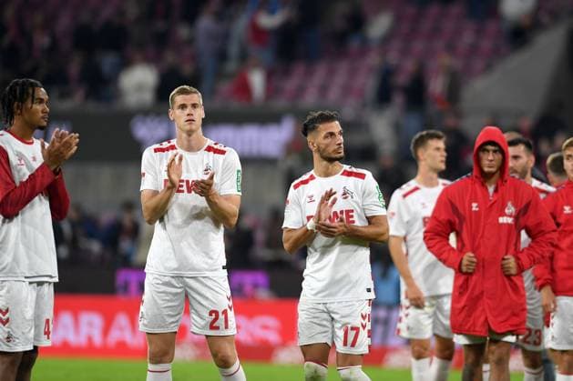Damion Downs (1. FC Koeln), Steffen Tigges (1. FC Koeln), Leart Paqarada Pacarada (1. FC Koeln) und Julian Pauli (1. FC Koeln) enttaeuscht waehrend des Spiels der 2. Bundesliga zwischen 1. FC Köln und 1. FC Magdeburg im RheinEnergieStadion am 14. September 2024 in Köln, Deutschland. (Foto von Ralf Treese DeFodi Images) +++ Damion Downs (1. FC Koeln), Steffen Tigges (1. FC Koeln), Leart Paqarada Pacarada (1. FC Koeln) und Julian Pauli (1. FC Koeln) looks dejected during the 2. Bundesliga match between 1. FC Köln and 1. FC Magdeburg at RheinEnergieStadion on September 14, 2024 in Cologne, Germany. (Photo by Ralf Treese DeFodi Images) DFB DFL REGULATIONS PROHIBIT ANY USE OF PHOTOGRAPHS AS IMAGE SEQUENCES AND OR QUASI-VIDEO. Defodi-521_KOEFCM20240914_031