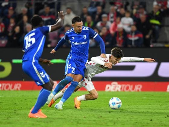 Falko Michel (1. FC Magdeburg) und Denis Huseinbasic (1. FC Koeln) im Zweikampf waehrend des Spiels der 2. Bundesliga zwischen 1. FC Köln und 1. FC Magdeburg im RheinEnergieStadion am 14. September 2024 in Köln, Deutschland. (Foto von Ralf Treese DeFodi Images) +++ Falko Michel (1. FC Magdeburg) und Denis Huseinbasic (1. FC Koeln) battle for the ball during the 2. Bundesliga match between 1. FC Köln and 1. FC Magdeburg at RheinEnergieStadion on September 14, 2024 in Cologne, Germany. (Photo by Ralf Treese DeFodi Images) DFB DFL REGULATIONS PROHIBIT ANY USE OF PHOTOGRAPHS AS IMAGE SEQUENCES AND OR QUASI-VIDEO. Defodi-521_KOEFCM20240914_078