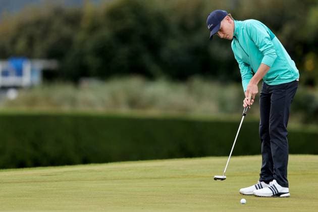2024 Amgen Irish Open, Royal County Down, Newcastle, Northern Ireland 15 9 2024 Sean Keeling putts on the 9th green Sean Keeling putts on the 9th green 15 9 2024  Copyright: x INPHO BenxBradyx BB4_9423
