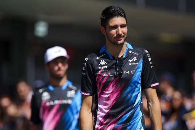 OCON Esteban (fra), Alpine F1 Team A524, portrait and GASLY Pierre (fra), Alpine F1 Team A524, portrait during the Formula 1 Azerbaijan Grand Prix 2024, 17th round of the 2024 Formula One World Championship, WM, Weltmeisterschaft from September 13 to 15, 2024 on the Baku City Circuit, in Baku, Azerbaijan - F1 - AZERBAIJAN GRAND PRIX 2024 DPPI Panoramic 240915_R17_AZERBAIJAN_DP_EA027644
