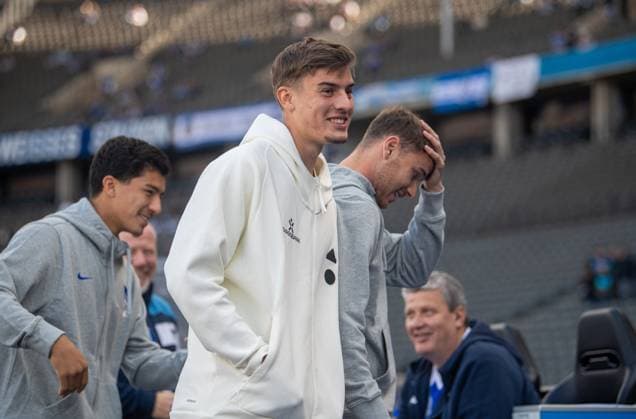 Fussball, Herren, Saison 2024 2025, 2. Bundesliga (5. Spieltag), Hertha BSC - Fortuna Düsseldorf, v.l. Ibrahim Maza (Hertha BSC), Torhüter Robert Kwasigroch (Fortuna Düsseldorf), Pascal Klemens (Hertha BSC), 15.09. 2024, Copyright: xSebastianxRäppold MatthiasxKochx