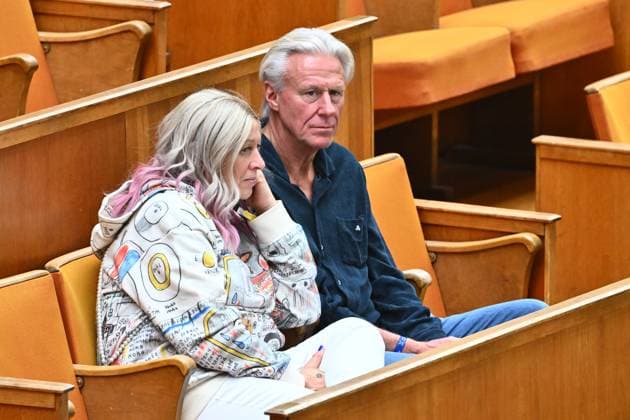 STOCKHOLM, SVERIGE 20240915 Tennislegendaren Björn Borg med sin fru Patricia Borg pa plats under söndagens dubbelmatch i Davis cup-kvalet mellan Sverige och Indien i Kungliga tennishallen. STOCKHOLM SVERIGE x10090x