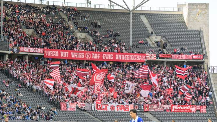 GER, Berlin, Fussball, Hertha BSC vs Fortuna Duesseldorf, 2. Bundesliga, Olympiastadion, 15.09.2024, Fanblock der Fortuna, dfl dfb regulations prohibit any use of photographs as image sequences and or quasi video,