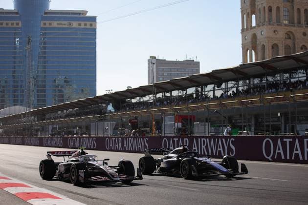 27 HULKENBERG Nico (ger), Haas F1 Team VF-24 Ferrari, action, 23 ALBON Alexander (tha), Williams Racing FW45, action during the Formula 1 Azerbaijan Grand Prix 2024, 17th round of the 2024 Formula One World Championship, WM, Weltmeisterschaft from September 13 to 15, 2024 on the Baku City Circuit, in Baku, Azerbaijan - F1 - AZERBAIJAN GRAND PRIX 2024 DPPI Panoramic 240915_R17_AZERBAIJAN_DP_EA012383