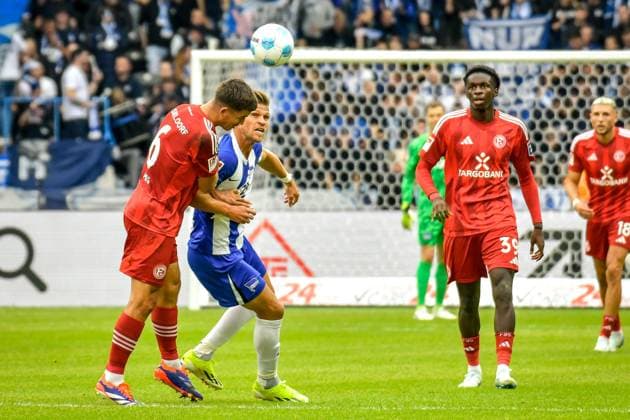 15.09.2024, xlakx, Fussball 2.Bundesliga, Hertha BSC Berlin - Fortuna Duesseldorf emspor, v.l. Giovanni Haag (Fortuna Düsseldorf 6),Florian Niederlechner (Hertha BSC 7),Zweikampf, Duell, Kampf, tackle (DFL DFB REGULATIONS PROHIBIT ANY USE OF PHOTOGRAPHS as IMAGE SEQUENCES and or QUASI-VIDEO)Daniel Lakomski Jan Huebnert Berlin
