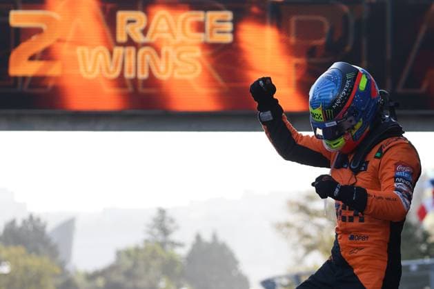 Sport Bilder des Tages F1 Grand Prix Of Azerbaijan 2024 Oscar Piastri of McLaren after the Formula 1 Grand Prix of Azerbaijan at Baku City Circuit in Baku, Azerbaijan on September 15, 2024. Baku Azerbaijan  Copyright: xJakubxPorzyckix originalFilename:porzycki-f1grandp240915_npC0l.jpg