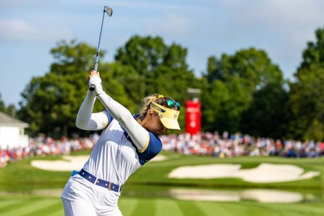 September 15, 2024, Gainesville, Va, USA: Team Europe s Emily Pedersen tees off on the fourth hole during the third day of the 2024 Solheim Cup at the Robert Trent Jones Golf Club. Gainesville USA - ZUMAb237 20240915_znp_b237_019 Copyright: xRobertxBlakleyx