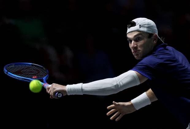 Tennis, Davis Cup, Großbritannien - Kanada Jack Draper of GB in action Davis Cup Group Stage Finals 2024, Day Six, AO Arena, Manchester, UK - 15 Sep 2024  Copyright: xEllaxLing Shutterstockx 14713349ec