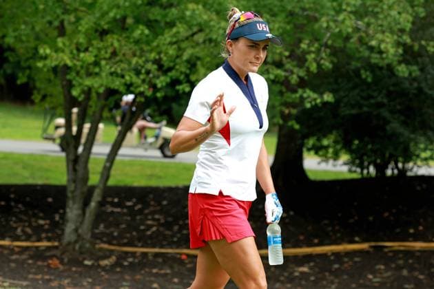 GAINESVILLE, VA - SEPTEMBER 15: Team USA golfer Lexi Thompson waves to the fans as she walks the 3rd hole during the Sunday Singles at the 2024 Solheim Cup on September 15, 2024, at the Robert Trent Jones Golf Club in Gainesville, Virginia. (Photo by Brian Spurlock Icon Sportswire) GOLF: SEP 15 Solheim Cup EDITORIAL USE ONLY Icon24091538