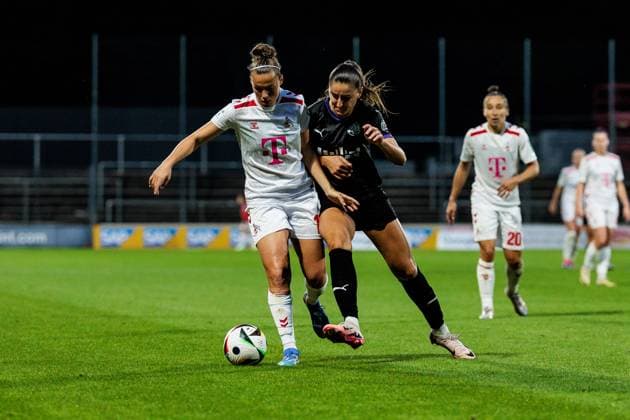 GOOGLE PIXEL Frauen Bundesliga: 1. FC Köln - SGS Essen; 15.09.2024 Zweikampf Nicole Billa (1. FC Köln, 17), Laureta Elmazi (SGS Essen, 11) GOOGLE PIXEL Frauen Bundesliga, 1. FC Köln - SGS Essen, Köln, Franz-Kremer-Stadion am 15.09.2024 DFB REGULATIONS PROHIBIT ANY USE OF PHOTOGRAPHS AS IMAGE SEQUENCES AND OR QUASI-VIDEO. Copyright: xBEAUTIFULxSPORTS Wunderlx