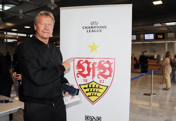 16.09.24 VfB Stuttgart Abflug Madrid Deutschland, Stuttgart, 16.09.2024, Fussball, Bundesliga, VfB Stuttgart, Flughafen Stuttgart Abflug zum Champions League Auswärts Spiel bei Real Madrid: Guido Buchwald.