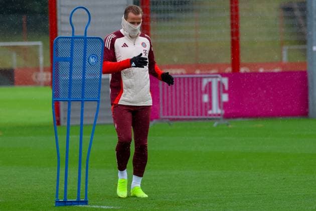 Harry Kane (FC Bayern Muenchen, 09) beim Training im Regen, Abschlusstraining, FC Bayern Muenchen, Fussball, UEFA Champions League, 1. Spieltag, Saison 24 25, 16.09.2024, Abschlusstraining, FC Bayern Muenchen, Fussball, UEFA Champions League, 1. Spieltag, Saison 24 25, 16.09.2024 Muenchen Copyright: xEibner-Pressefoto JennixMaulx EP_JML