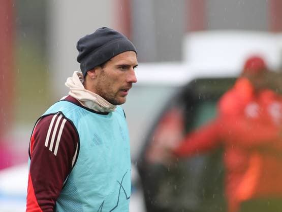 München, Deutschland 16. September 2024: Fussball, Herren, Saison 2024 2025, FC Bayern München, Säbener Strasse, Trainingsgelände, Abschlusstraining, Champions League Leon Goretzka (FC Bayern München) Kopf, Oberkörper mit Mütze, seitlich