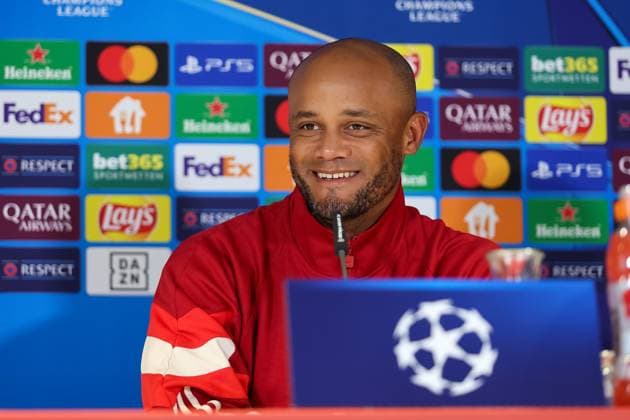 Vincent Kompany (FC Bayern Muenchen, Cheftrainer) bei der Pressekonferenz, Internationale Pressekonferenz, FC Bayern Muenchen, Fussball, UEFA Champions League, 1. Spieltag, Saison 24 25, 16.09.2024, Internationale Pressekonferenz, FC Bayern Muenchen, Fussball, UEFA Champions League, 1. Spieltag, Saison 24 25, 16.09.2024 Muenchen Copyright: xEibner-Pressefoto JennixMaulx EP_JML