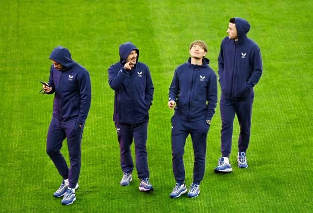 Munich, Germany, 160924. GNK Dinamo players walk around the Allianz Arena stadium on the eve of the match of the 1st round of the UEFA Champions League against Bayern Munich. In the photo: Takuya Ogiwara. Photo: Ronald Gorsic CROPIX Copyright: xxRonaldxGorsicx munchen_dinamo_setnja11-160924