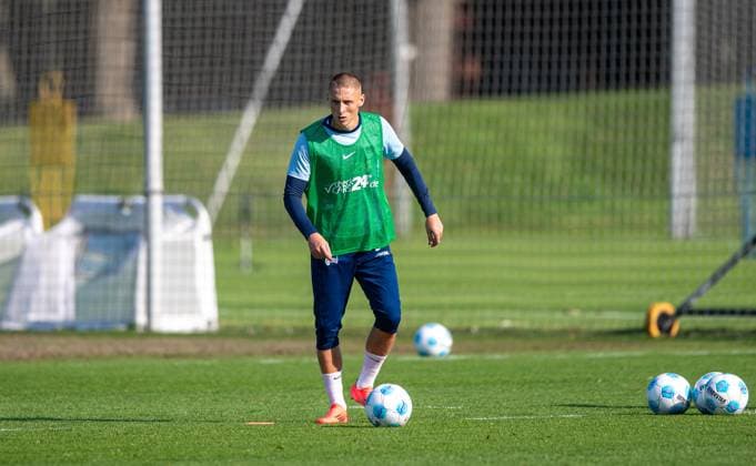 Fussball, Herren, Saison 2024 2025, 2. Bundesliga, Hertha BSC, Training, Palko Dardai (Hertha BSC), 17.09. 2024,