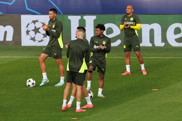 Borussia s players pictured in action during a training session of German soccer team Borussia Dortmund, Tuesday 17 September 2024 in Brugge. The team is preparing for tomorrow s game against Belgian Club Brugge KV, on the opening day of the UEFA Champions League league phase. KURTxDESPLENTER  x100838672x