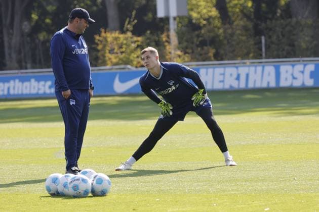 Andreas Menger, Torwarttrainer, Tjark Ernst, Torhüter, Deutschland, Berlin, Sportpark, Fussball, Herren, Saison 2024 2025, 2. Bundesliga, Hertha BSC, Training