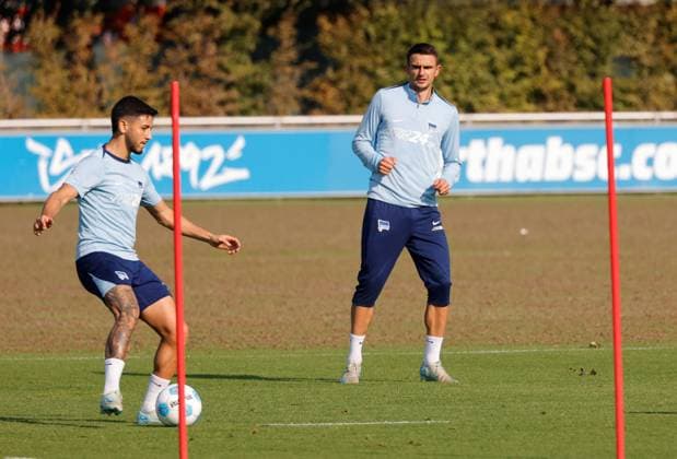 Kevin Sessa, Smail Prevljak, Deutschland, Berlin, Sportpark, Fussball, Herren, Saison 2024 2025, 2. Bundesliga, Hertha BSC, Training