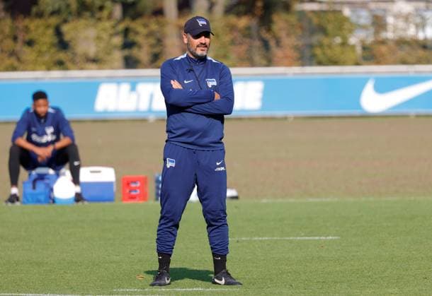 Trainer Cristian Fiel, Hertha BSC, Deutschland, Berlin, Sportpark, Fussball, Herren, Saison 2024 2025, 2. Bundesliga, Hertha BSC, Training