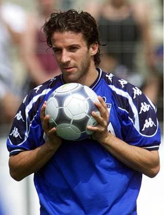 MARCO ROSI LAPRESSE 21-06-2000 GELL CALCIO CAMPIONATI EUROPEI DI CALCIO - ALLENAMENTO ITALIA NELLA FOTO: ALESSANDRO DEL PIERO  Copyright: xMARCOxROSIx