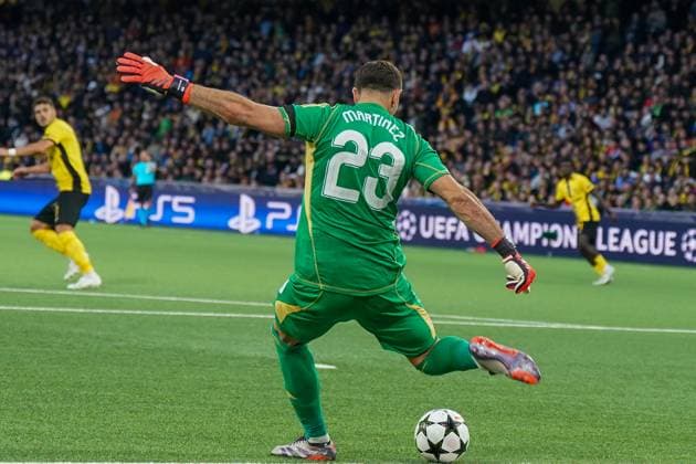 Fussball: Champions League 2024-2025, 1. Spieltag, YB BSC Young Boys Bern (SUI) vs. Aston Villa FC (GB) - Stadion Wankdorf (Bern): Emiliano Martinez (Aston Villa, 23) Copyright: xJOERANxSTEINSIEKx