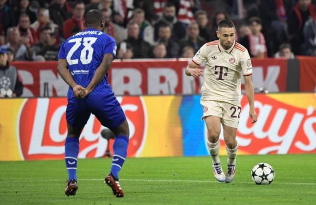 17.09.2024, xemx, Fussball UEFA Champions League, FC Bayern Muenchen - Dinamo Zagreb emspor, v.l. Kevin Theophile Catherine (Dinamo Zagreb), Raphael Guerreiro (FC Bayern Muenchen) (DFL DFB REGULATIONS PROHIBIT ANY USE OF PHOTOGRAPHS as IMAGE SEQUENCES and or QUASI-VIDEO) Muenchen