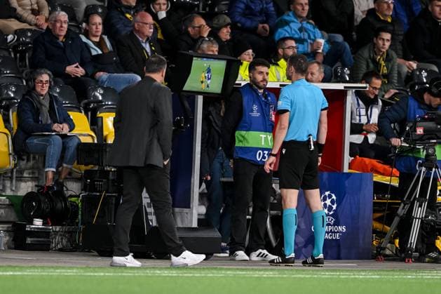 Schiedsrichter Georgi Kabakov looks at VAR during the UEFA Champions League 2024 25 League Phase MD1 match between BSC Young Boys and Aston Villa FC at Stadion Wankdorf on September 17, 2024 in Bern, Switzerland. Defodi-062_BSCVIL240917_113