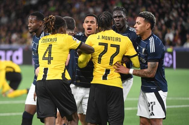 17 09 2024, Bern, Stadion Wankdorf, UEFA Champions League: Young Boys - Aston Villa, Rudelbildung nach dem 4 Ezra Konsa (Villa) die Fans vom BSC Young Boys provoziert hat. Bern Stadion Wankdorf Bern Switzerland Copyright: xJustPictures.ch ManuelxWinterbergerx jp-de-MaWi-MWI_1703