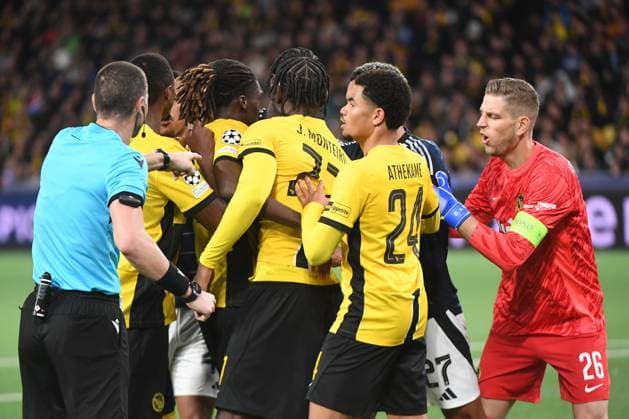 17 09 2024, Bern, Stadion Wankdorf, UEFA Champions League: Young Boys - Aston Villa, Rudelbildung nach dem 4 Ezra Konsa (Villa) die Fans vom BSC Young Boys provoziert hat. Bern Stadion Wankdorf Bern Switzerland Copyright: xJustPictures.ch ManuelxWinterbergerx jp-de-MaWi-MWI_1707