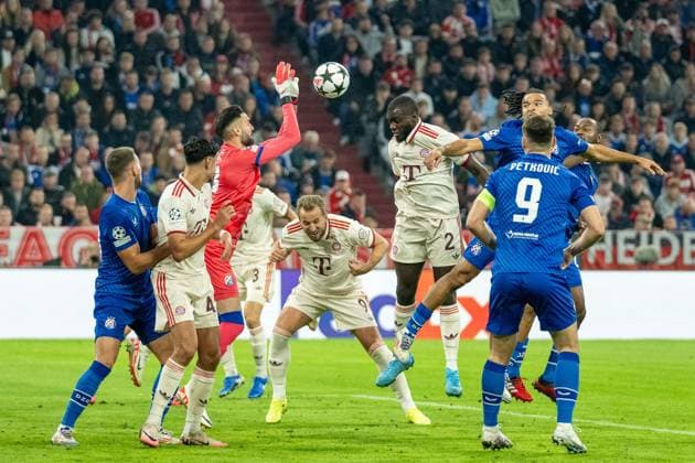 Ivan Nevistic (GNK Dinamo, 33), Harry Kane (FC Bayern Muenchen, 09), Dayot Upamecano (FC Bayern Muenchen, 02), GER, FC Bayern Muenchen vs. GNK Dinamo Zagreb, Fussball, Champions League, 1. Spieltag, Spielzeit 2024 2025, 17.09.2024, Eibner-Pressefoto Sascha Walther GER, FC Bayern Muenchen vs. GNK Dinamo Zagreb, Fussball, Champions League, 1. Spieltag, Spielzeit 2024 2025, 17.09.2024 Muenchen Copyright: xEibner-Pressefotox EP_EER