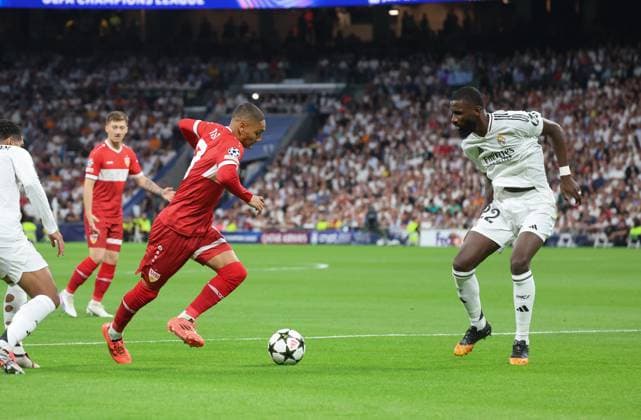 Enzo Millot (VfB Stuttgart 8), Antonio Ruediger (Real Madrid 22), ESP, Real Madrid vs. VfB Stuttgart, Championsleague, Fussball, 1. Runde, Saison 2024 25, 17.09.2024, ESP, Real Madrid vs. VfB Stuttgart, Champions League, Fussball, 1. Spieltag, Saison 2024 25, 17.09.2024 Madrid Copyright: xEibner-Pressefoto joergxNiebergax EP_JNL