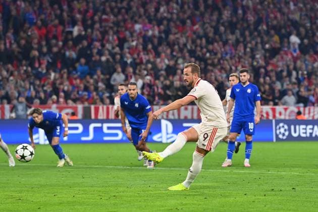 Tor Harry KANE (Bayern Muenchen) zum 1-0 per Elfmeter,Strafstoss,Aktion,Torschuss, Fussball Champions League , FC Bayern Muenchen - GNK Dinamo Zagreb am 17.09.2024, A L L I A N Z A R E N A.