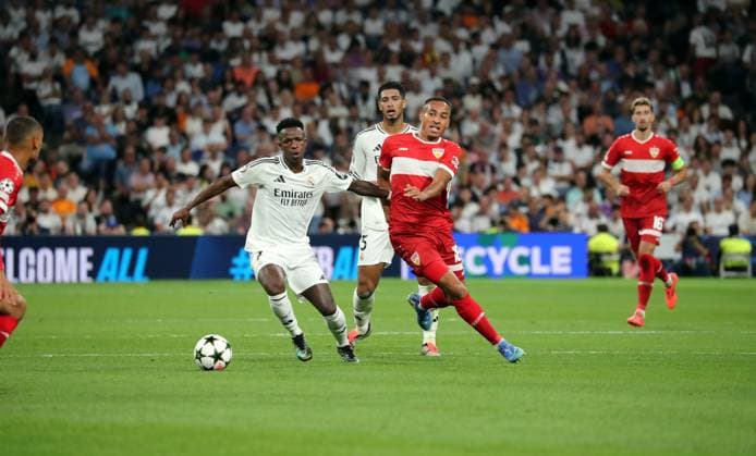 17.09.24 Real Madrid - VfB Stuttgart Spanien, Madrid, 17.09.2024, Fussball, UEFA Champions League, Real Madrid - VfB Stuttgart: v.l. Vinicius Junior (Real Madrid), Jamie Leweling (VfB Stuttgart).