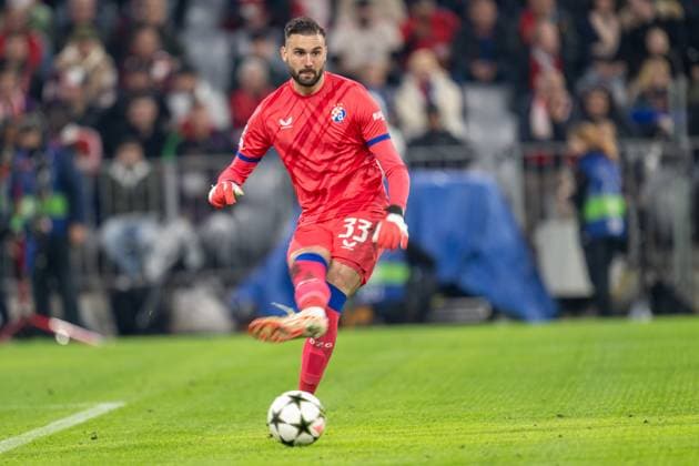 Ivan Nevestic 33 (GNK Dinamo Zagreb), FC Bayern Muenchen vs. GNK Dinamo Zagreb, Fussball, UEFA Champions League, 1. Spieltag, 17.09.2024 DFB regulations prohibit any use of photographs as image sequences and or quasi-video Muenchen Bayern Deutschland