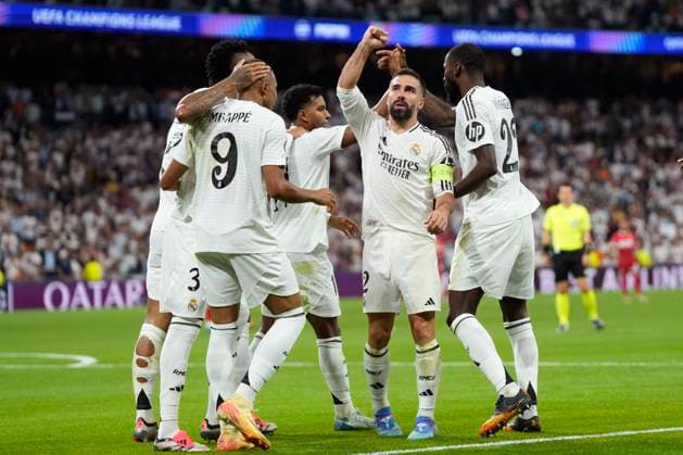 ESP: Real Madrid and VfB Stuttgart. UEFA Champions League. Date 1 Kylian Mbappe of Real Madrid CF celebrates with his teammates after scoring the 1-0 during the UEFA Champions League match between Real Madrid and VfB Stuttgart played at Santiago Bernabeu Stadium on September 17, 2024 in Madrid, Spain. kpng Copyright: xJuanxPerezx xPRESSINPHOTOx PS_240917_RMA_STT_062